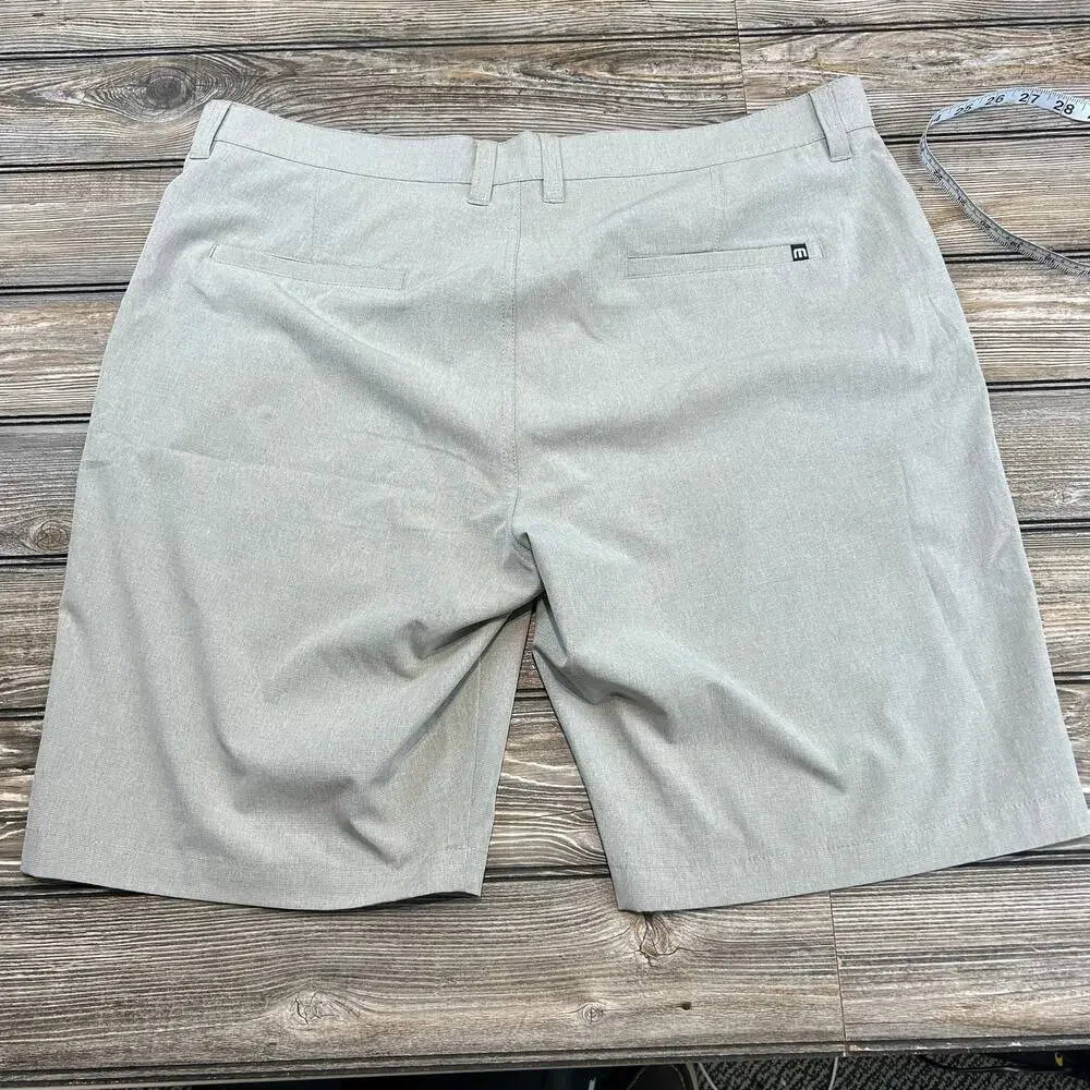 Travis Mathew Beige Lightweight Beck Hybrid Shorts 38